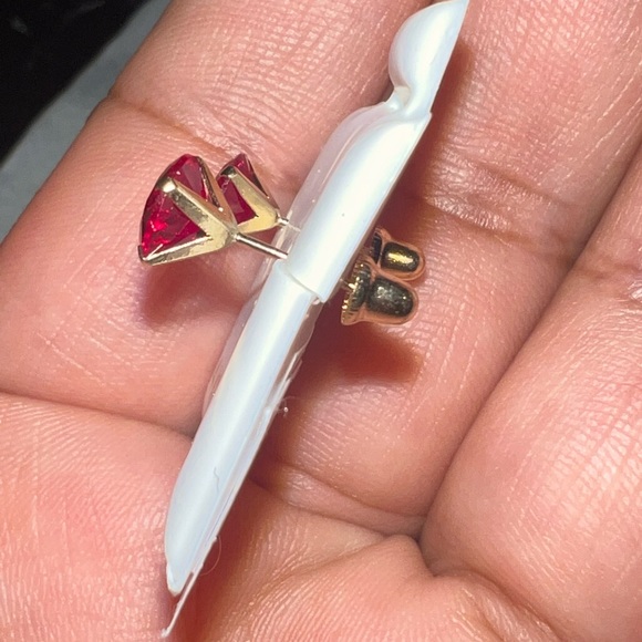 14k 7mm ruby Cz July Gem Italian yellow gold stud earrings - Picture 2 of 2